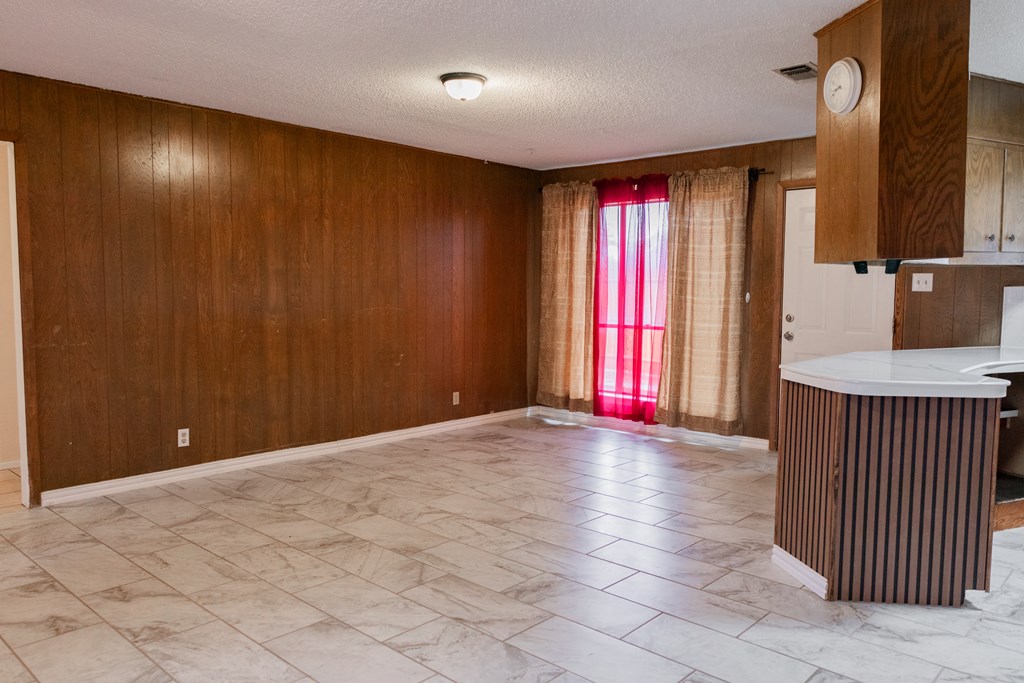 San Angelo, Texas 76904, United States, 4 Bedrooms Bedrooms, ,Residential,Pending,5355