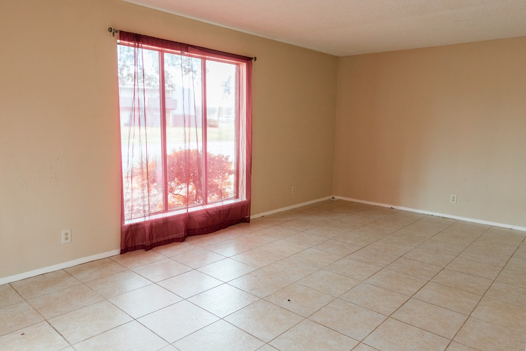 San Angelo, Texas 76904, United States, 4 Bedrooms Bedrooms, ,Residential,Pending,5355