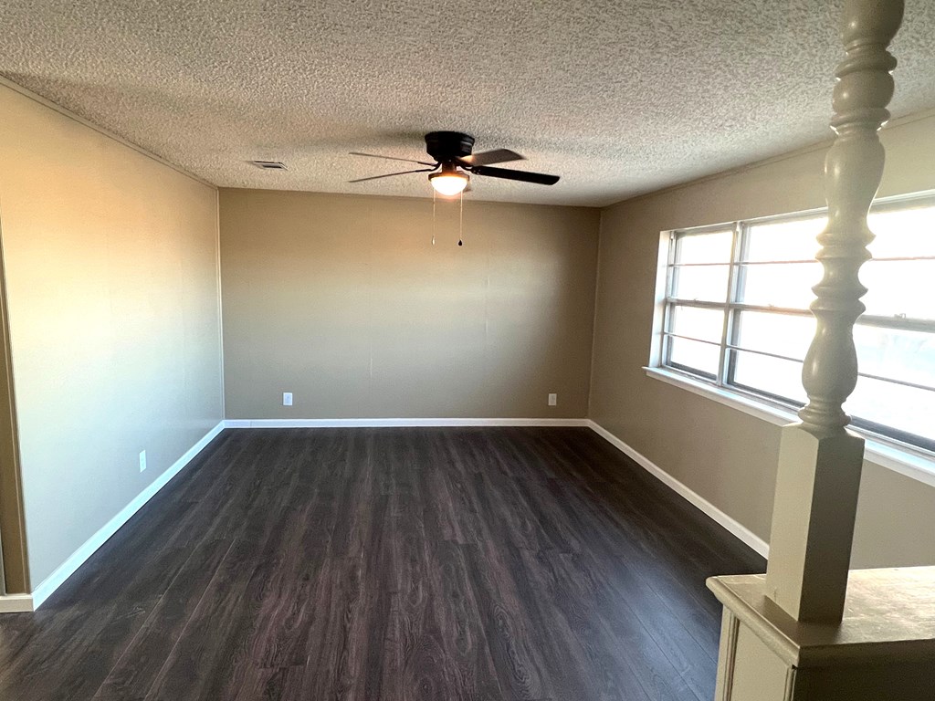 611 Halff St, Rankin, Texas image 6