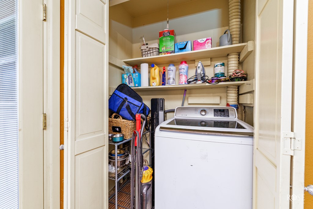 2018 St Mary St, San Angelo, Texas image 9