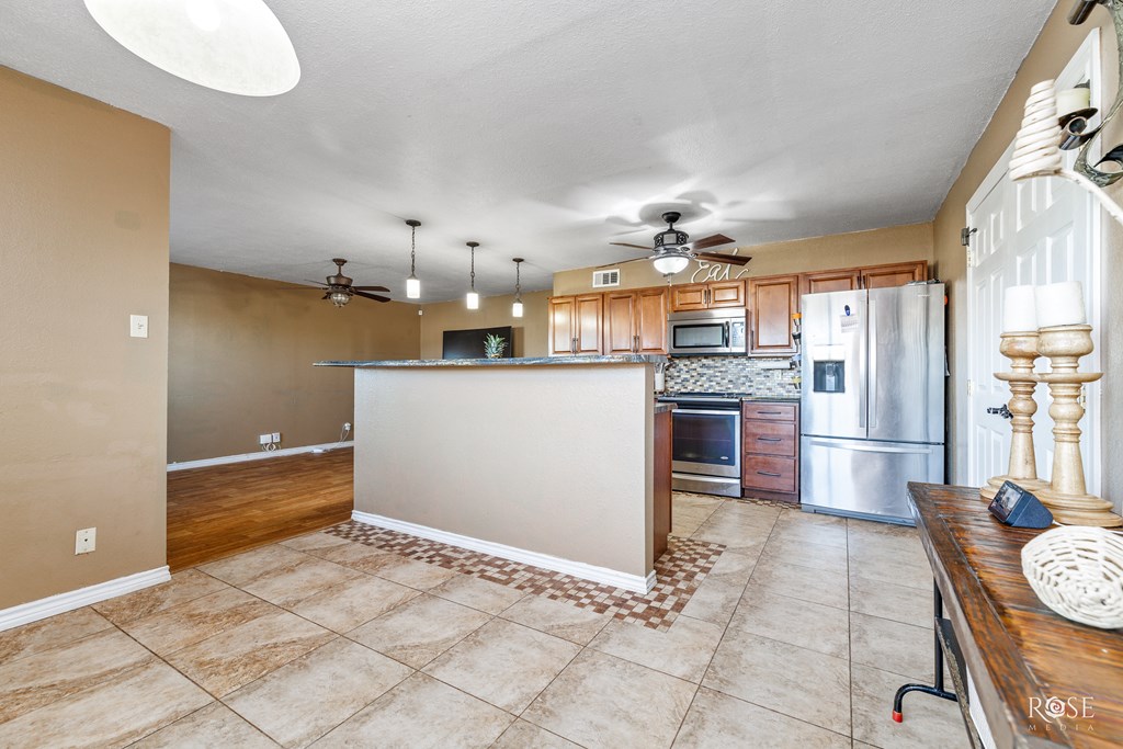 909 E 41st St, San Angelo, Texas image 12