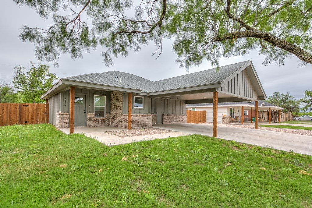 1117 E 26th St, San Angelo, Texas image 4