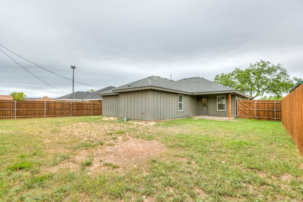 1117 E 26th St, San Angelo, Texas image 23
