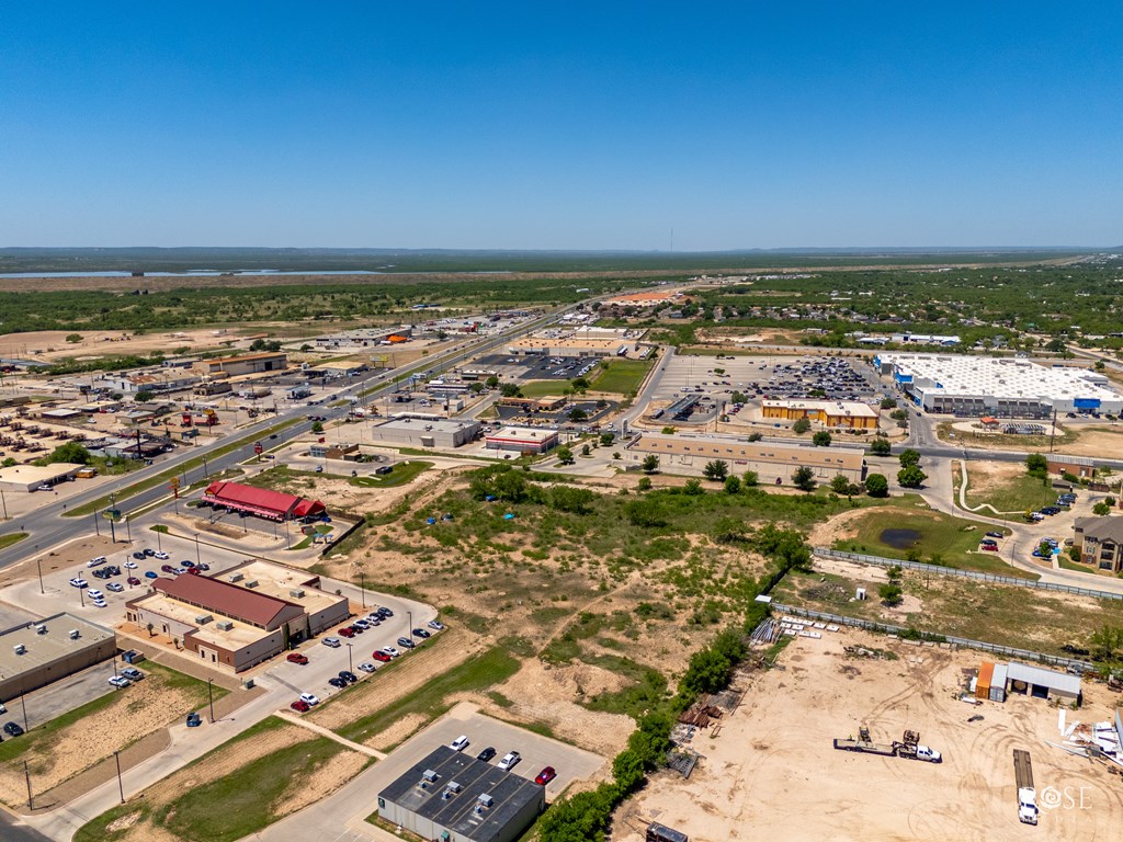 29th St, San Angelo, Texas image 9