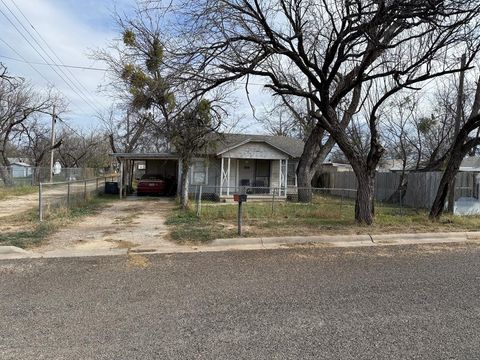 Apartment For Sale - 14 N Marie Street<br/> San Angelo, TX 76903