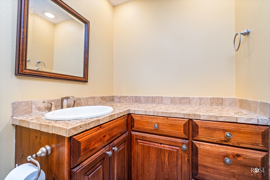 San Angelo, Texas 76901, United States, 2 Bedrooms Bedrooms, ,2 BathroomsBathrooms,Residential,Pending,68712