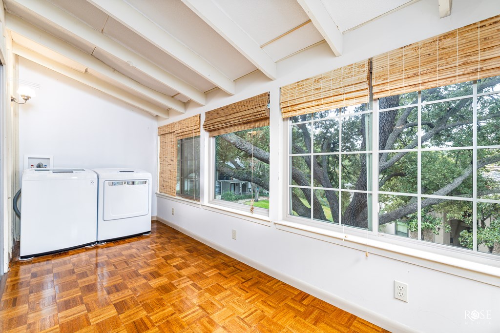 San Angelo, Texas 76901, United States, 2 Bedrooms Bedrooms, ,2 BathroomsBathrooms,Residential,Pending,68712