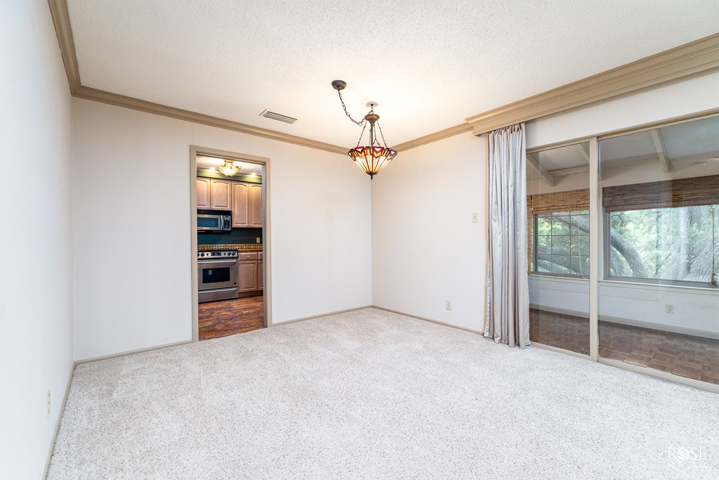 San Angelo, Texas 76901, United States, 2 Bedrooms Bedrooms, ,2 BathroomsBathrooms,Residential,Pending,68712