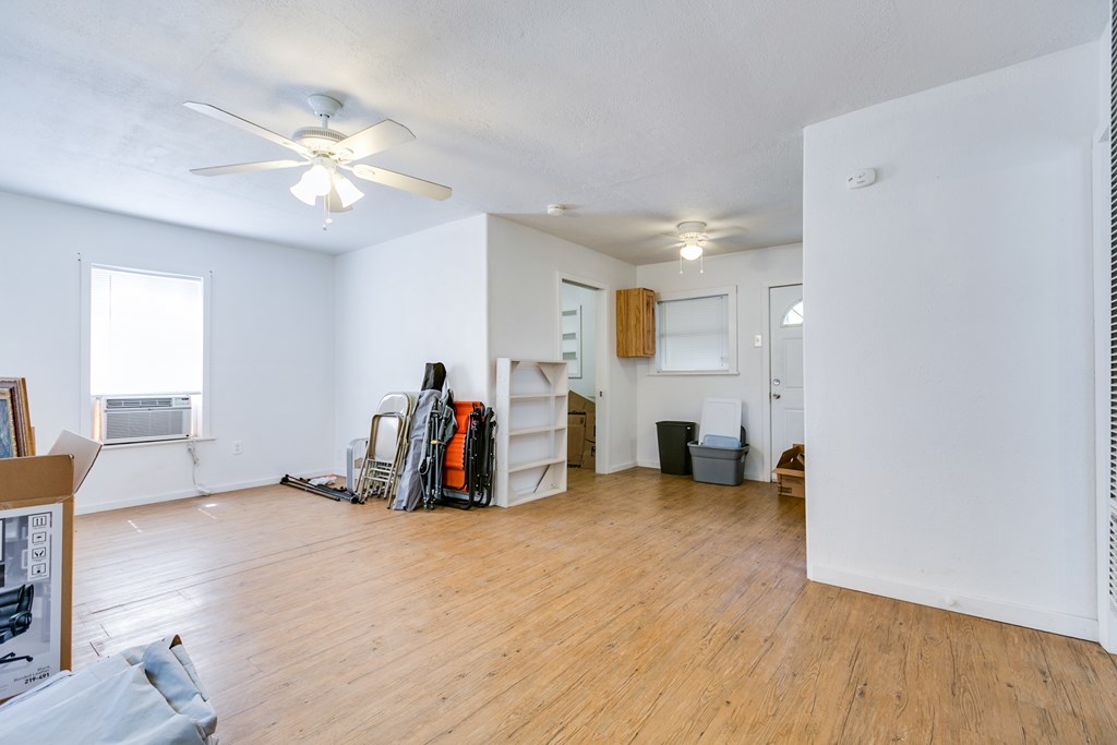 322 S Madison St, San Angelo, Texas image 21