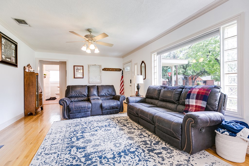 322 S Madison St, San Angelo, Texas image 4