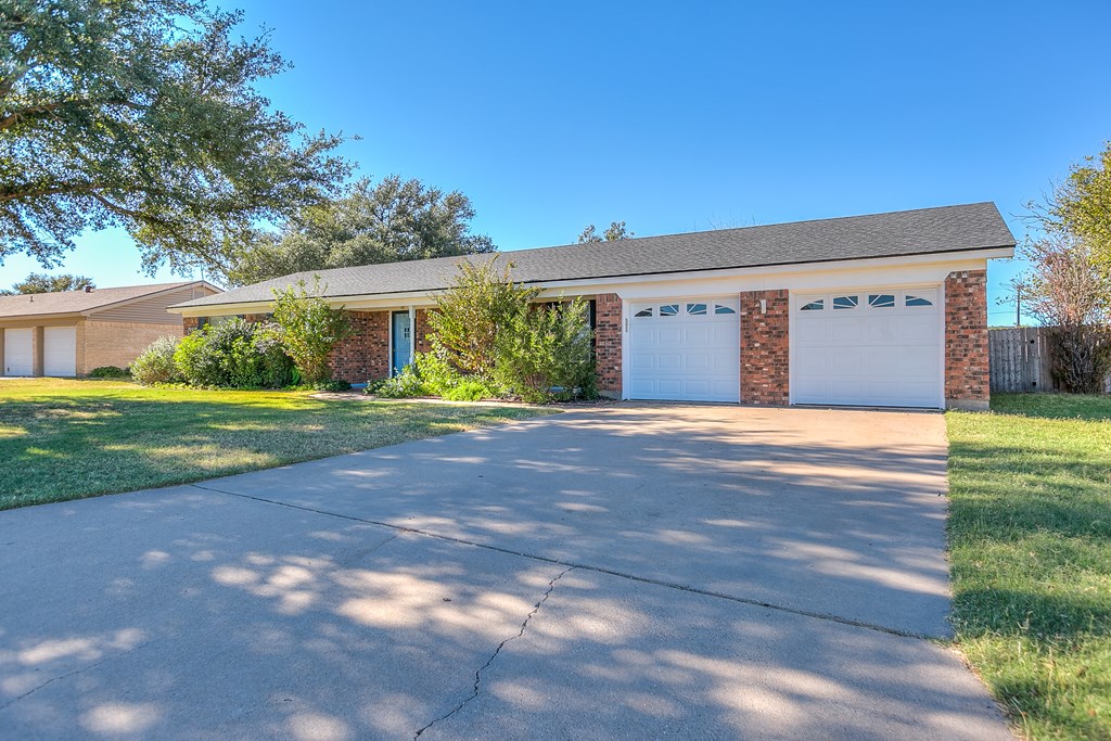 40 Sierra Camino, Ballinger, Texas image 4