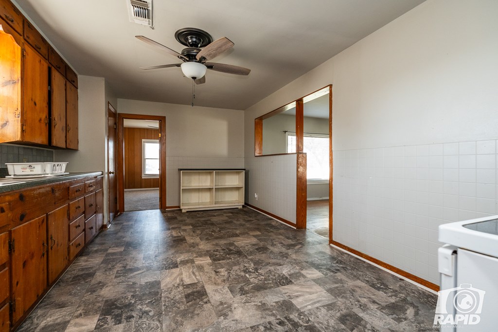 18 8th St, Sterling City, Texas image 9