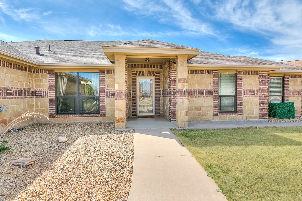 1113 Windemere Circle, San Angelo, Texas image 3