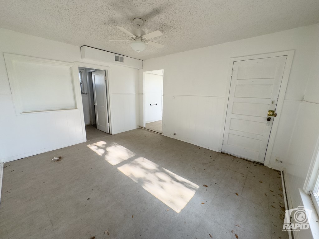 901 S Walnut St, Brady, Texas image 25