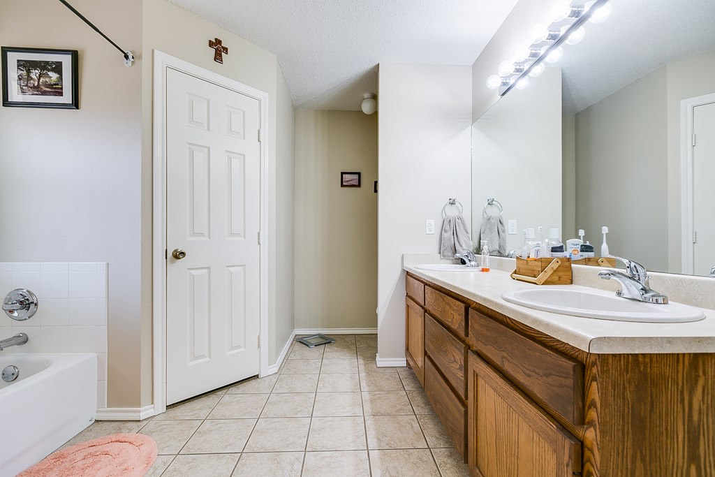 1749 Louise Dr, San Angelo, Texas image 18
