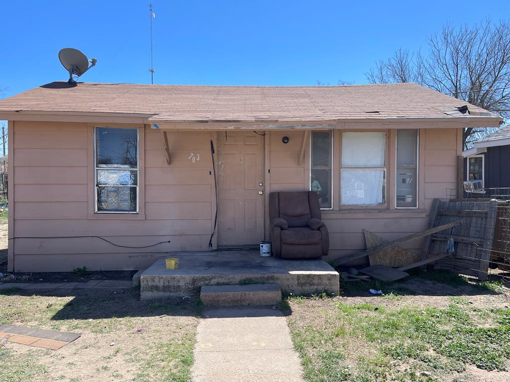 703 W 16th St, San Angelo, Texas image 1