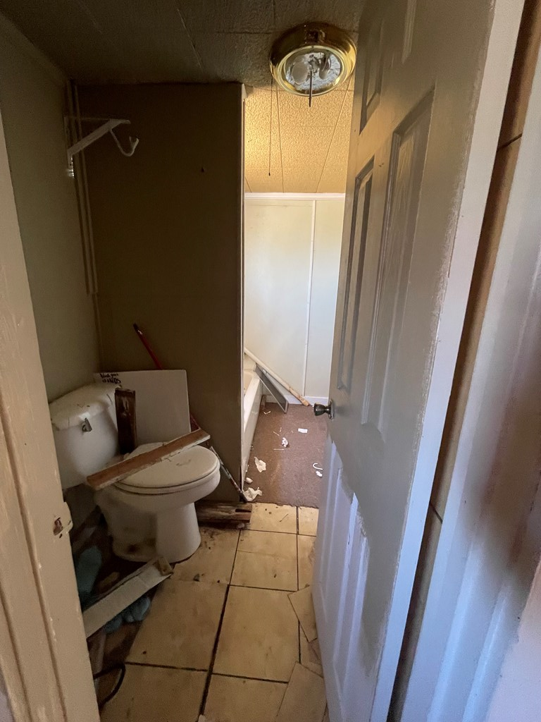 703 W 16th St, San Angelo, Texas image 4
