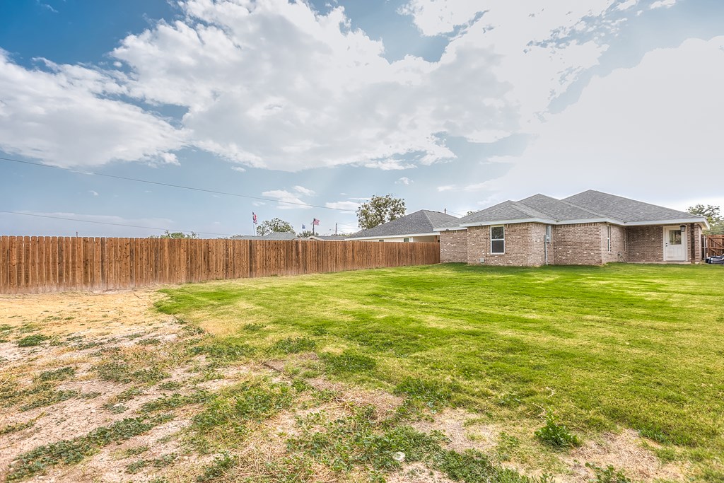 112 Medina St, San Angelo, Texas image 31