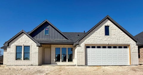 Homes For Sale - 5613 King Mill Circle<br/> San Angelo, TX 76904