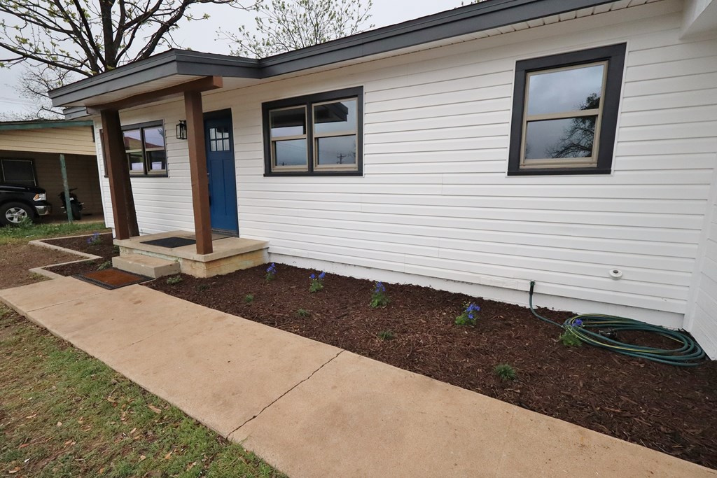 2611 Raney St, San Angelo, Texas image 2