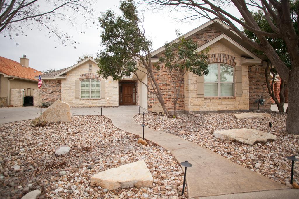 2033 Valleyview Dr, San Angelo, Texas image 1