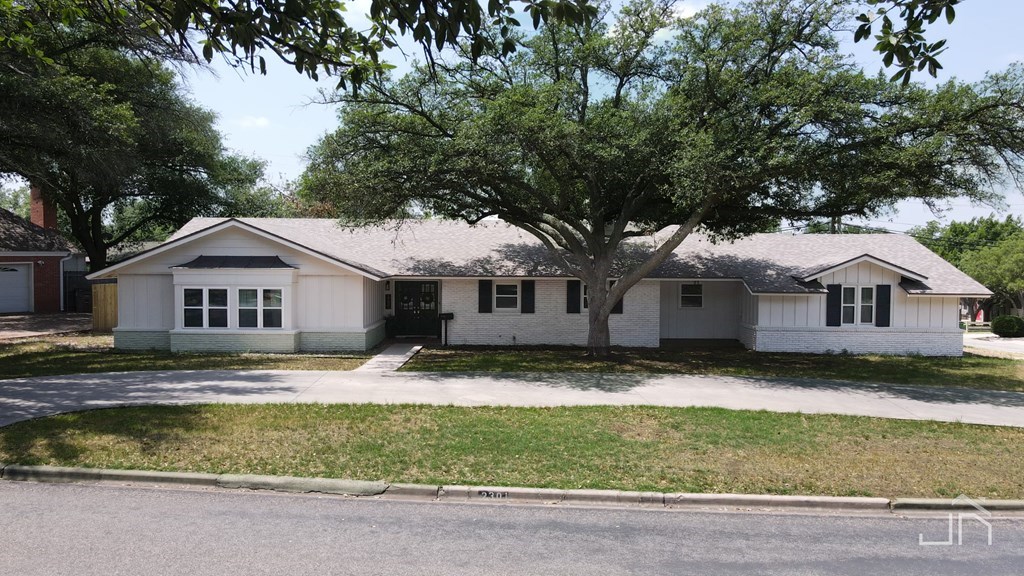 2301 Sul Ross St, San Angelo, Texas image 2