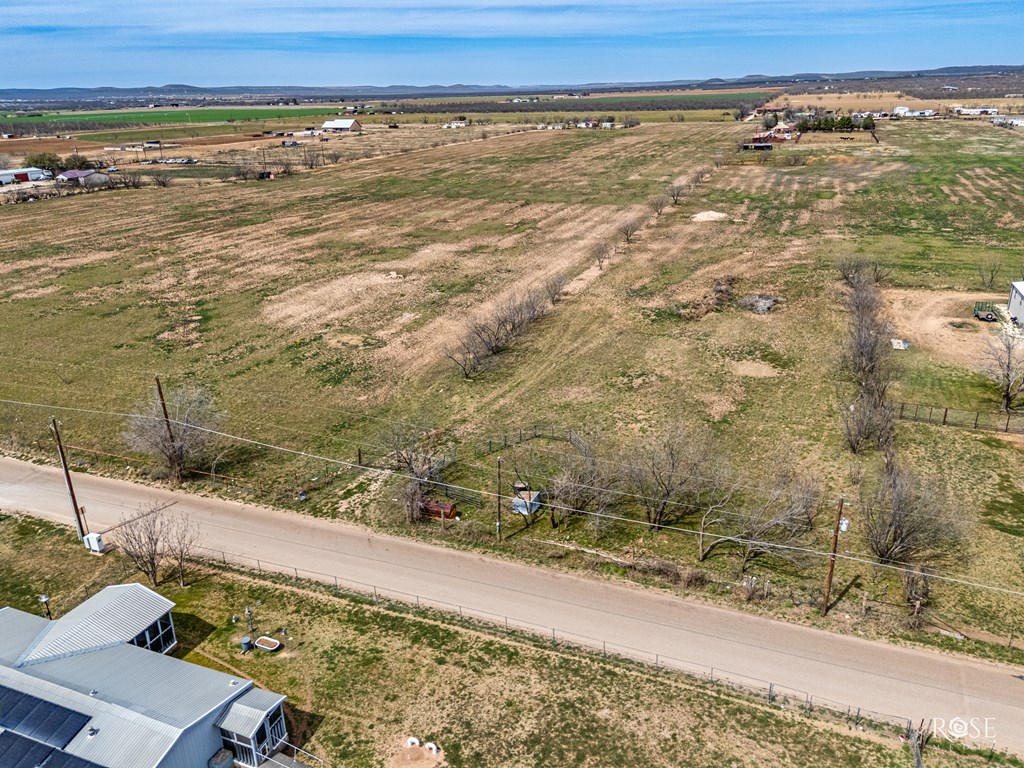 8018 N Evergreen Lane, San Angelo, Texas image 2