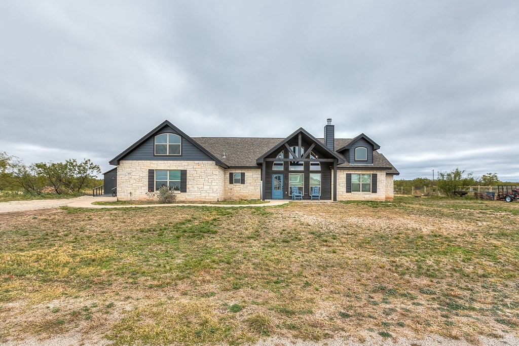 16942 Riata Trail, Christoval, Texas image 2