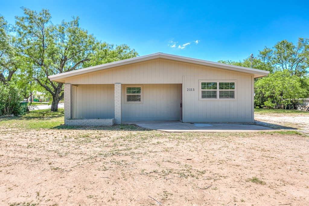 2113 S Hill St, San Angelo, Texas image 3