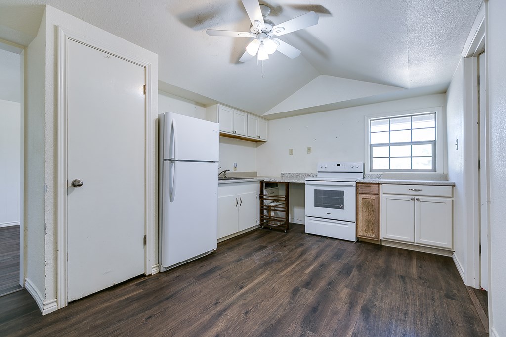 2113 S Hill St, San Angelo, Texas image 12