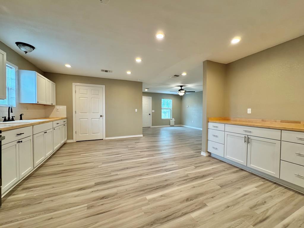 919 E 20th St, San Angelo, Texas image 1