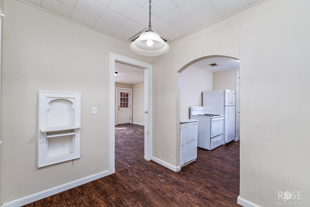 108 W College Ave, Sonora, Texas image 11