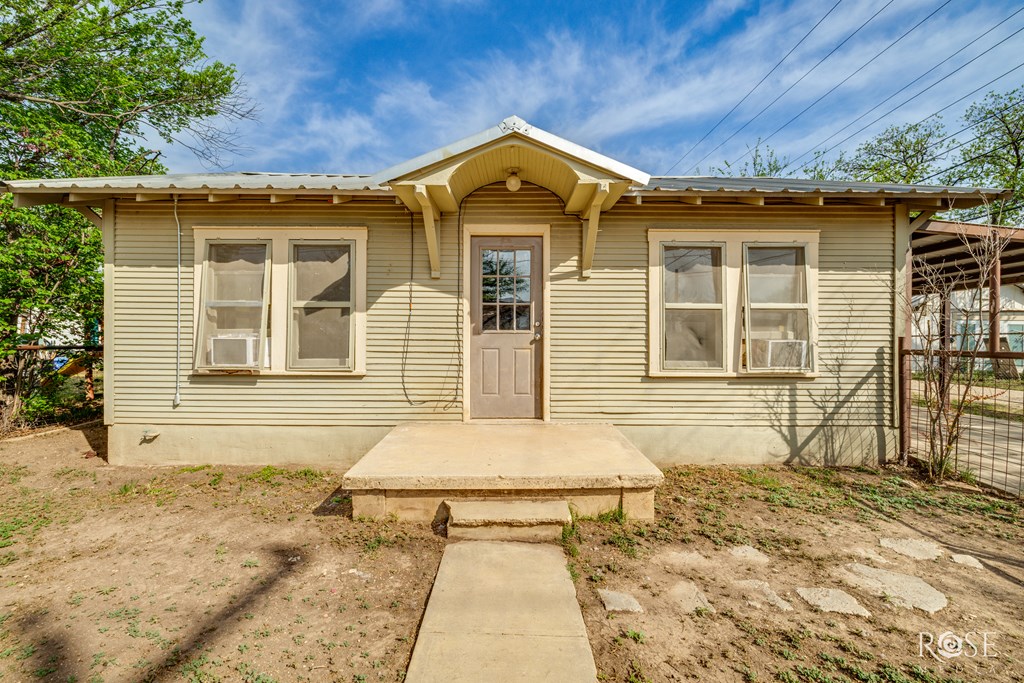 108 W College Ave, Sonora, Texas image 6