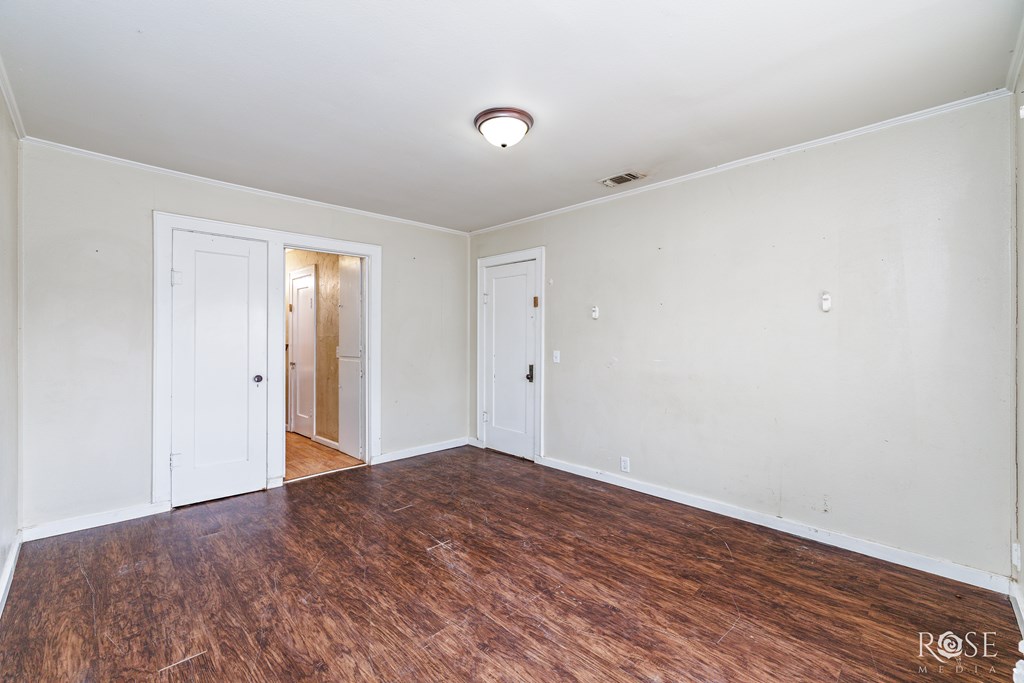 108 W College Ave, Sonora, Texas image 15