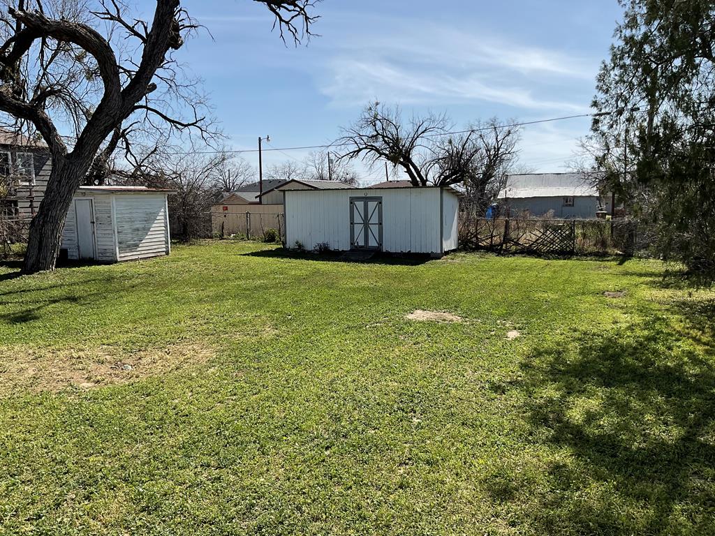 709 E Harris Ave, San Angelo, Texas image 21