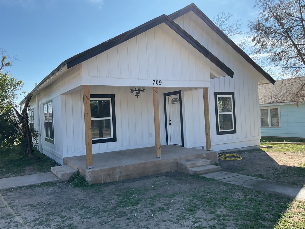 709 E Harris Ave, San Angelo, Texas image 2