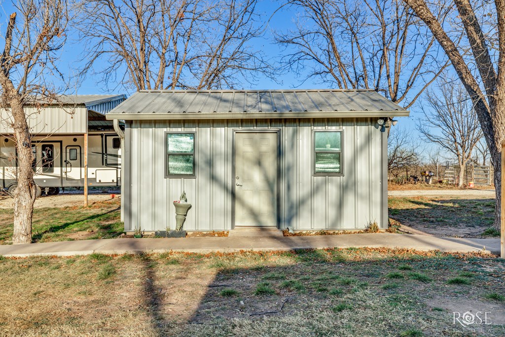 11317 E Dove Creek East Lane, San Angelo, Texas image 45