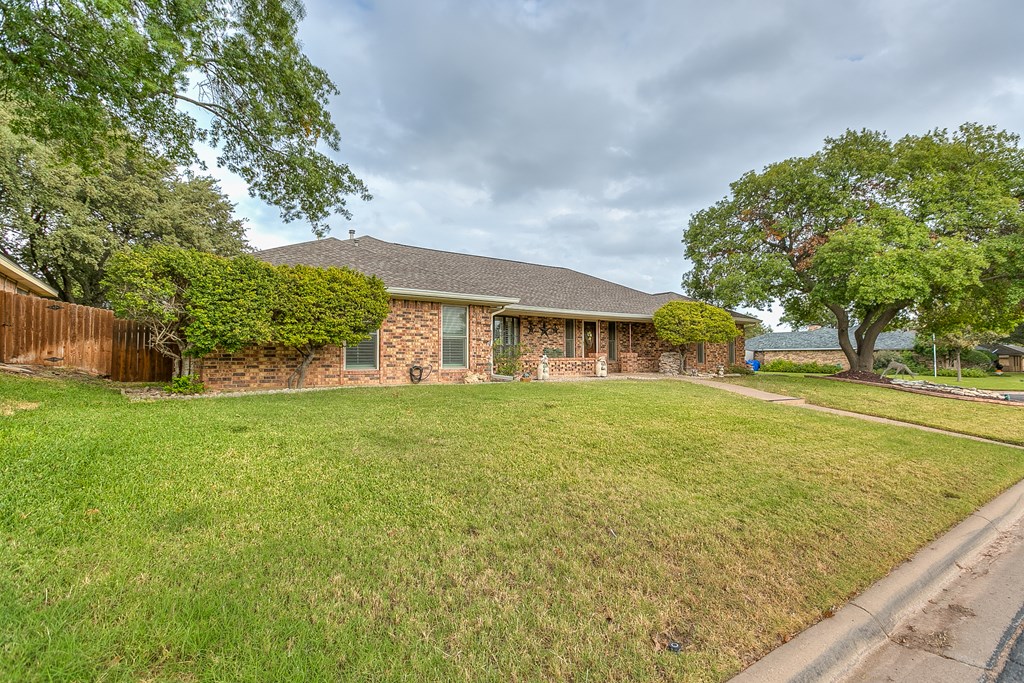 3402 Shadyhill Dr, San Angelo, Texas image 3