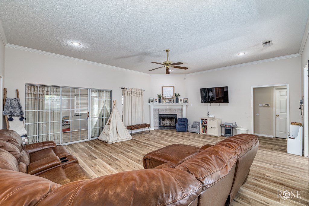 San Angelo, Texas 76904, United States, 3 Bedrooms Bedrooms, ,2 BathroomsBathrooms,Residential,Active,203302