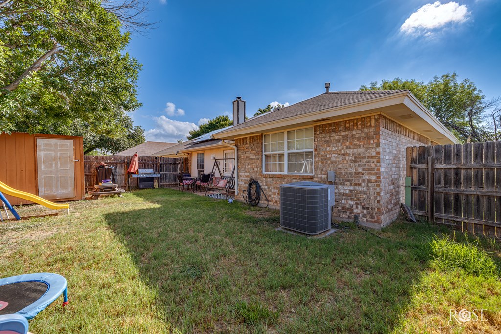 San Angelo, Texas 76904, United States, 3 Bedrooms Bedrooms, ,2 BathroomsBathrooms,Residential,Active,203302