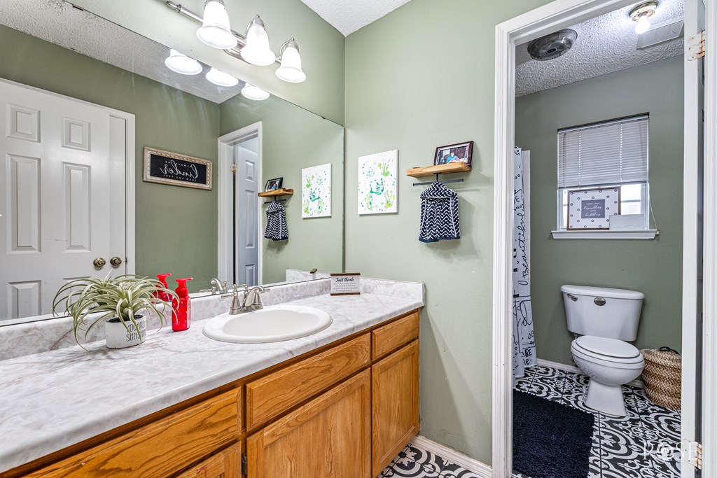 San Angelo, Texas 76904, United States, 3 Bedrooms Bedrooms, ,2 BathroomsBathrooms,Residential,Active,203302