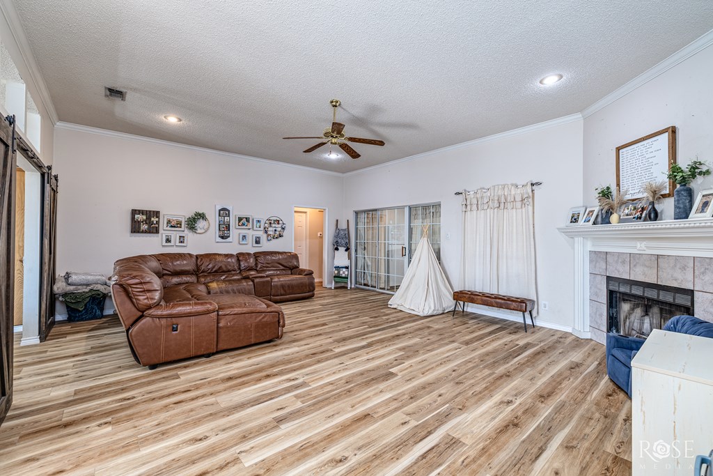 San Angelo, Texas 76904, United States, 3 Bedrooms Bedrooms, ,2 BathroomsBathrooms,Residential,Active,203302