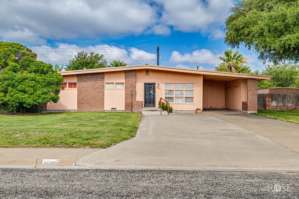 Big Lake, Texas 76932, United States, 4 Bedrooms Bedrooms, ,4 BathroomsBathrooms,Residential,Active,182882