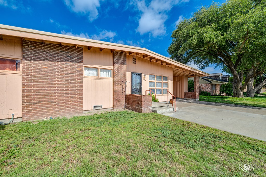 Big Lake, Texas 76932, United States, 4 Bedrooms Bedrooms, ,4 BathroomsBathrooms,Residential,Active,182882