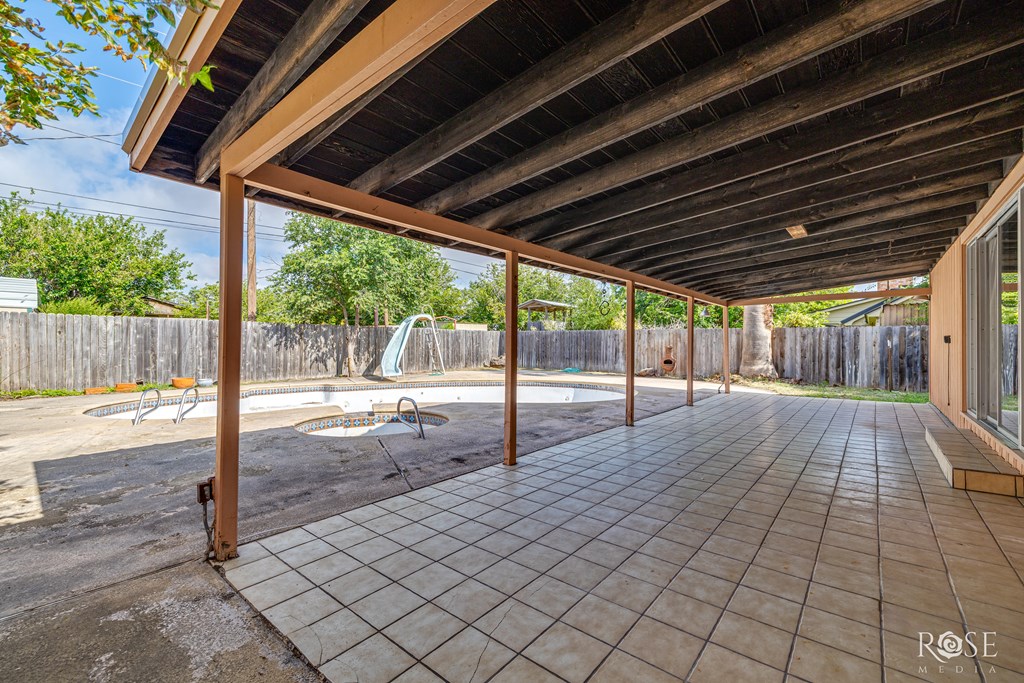 Big Lake, Texas 76932, United States, 4 Bedrooms Bedrooms, ,4 BathroomsBathrooms,Residential,Active,182882