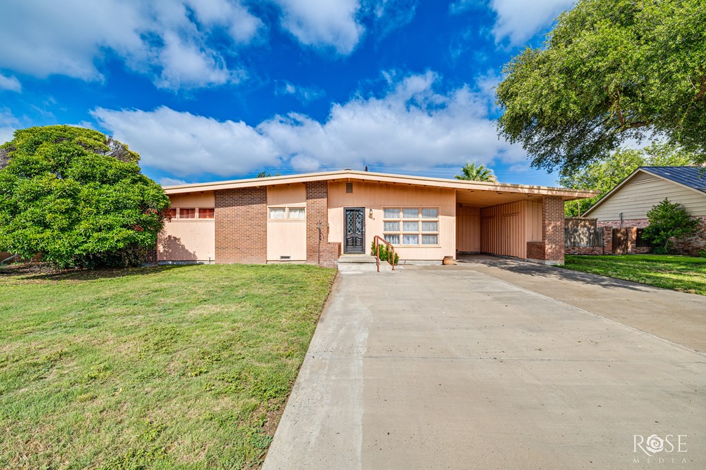 Big Lake, Texas 76932, United States, 4 Bedrooms Bedrooms, ,4 BathroomsBathrooms,Residential,Active,182882