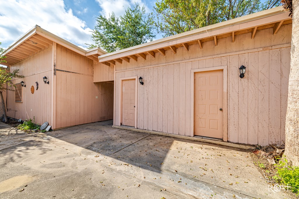 Big Lake, Texas 76932, United States, 4 Bedrooms Bedrooms, ,4 BathroomsBathrooms,Residential,Active,182882