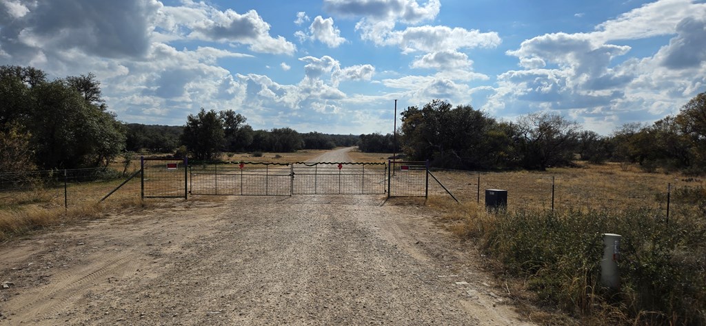 3599 Mesquite Lane, Eldorado, Texas image 12