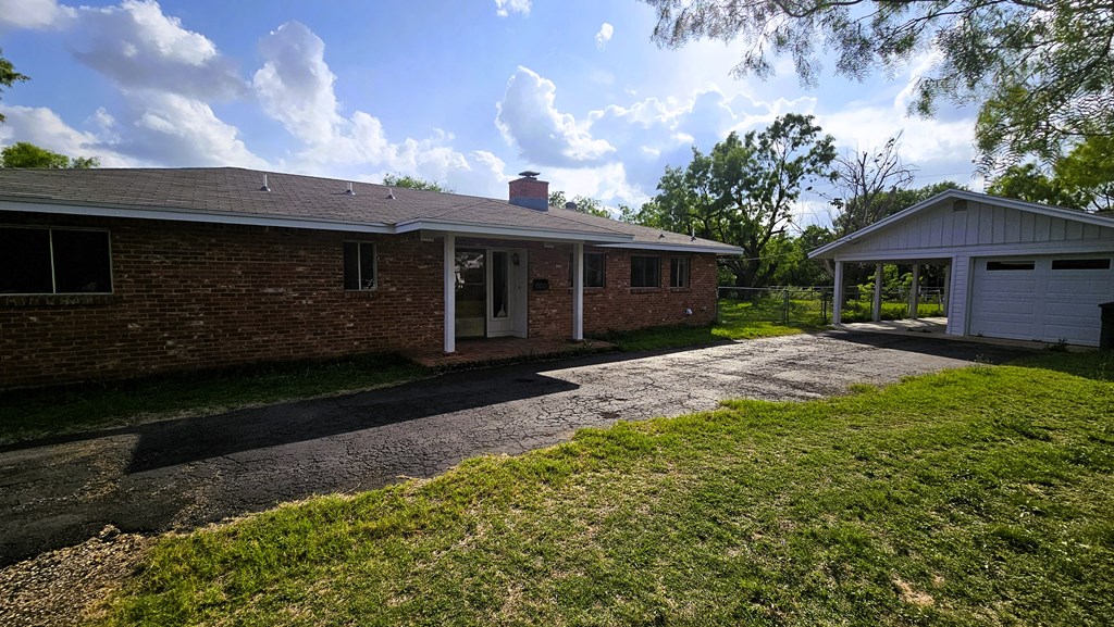 1609 Turtle Dr, San Angelo, Texas image 2