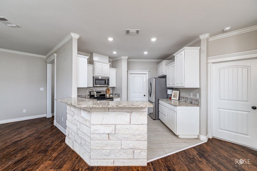 8079 Leopard Lane, San Angelo, Texas image 14